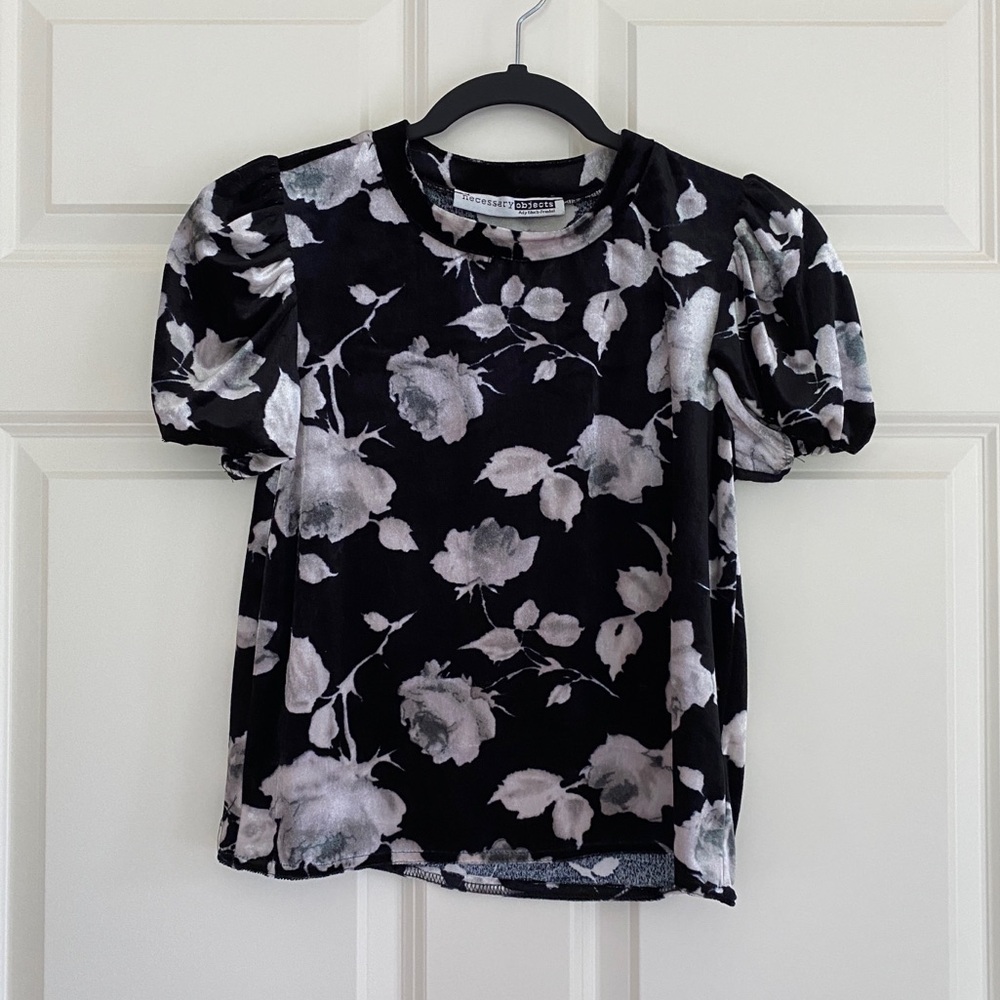 Y2K women’s velvet, puff sleeve top from Necessary Objects. Size S.